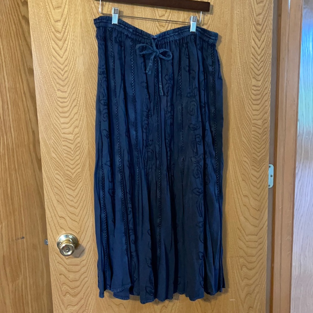 Maxi skirt size L